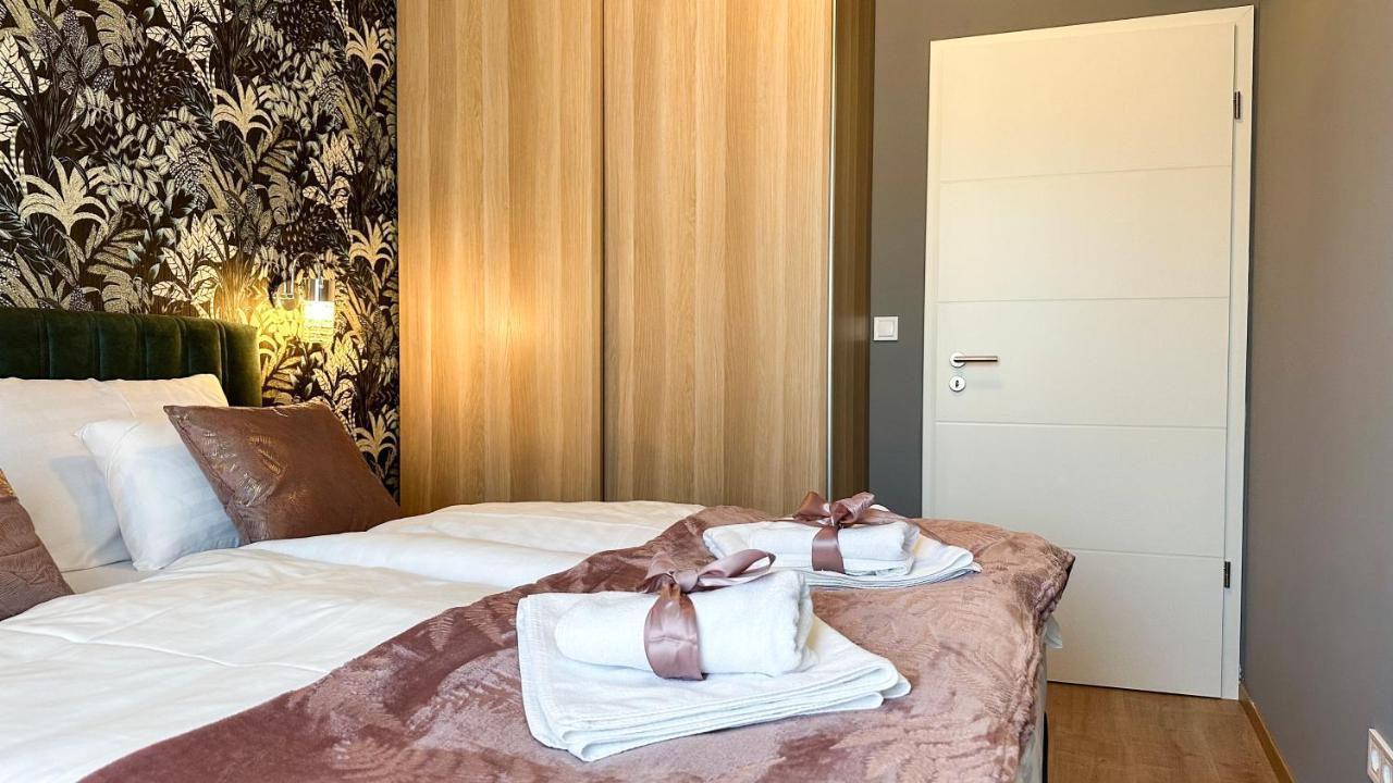 Linden Apartman 107 Glamour (Adults Only) Мошонмадьяровар Экстерьер фото