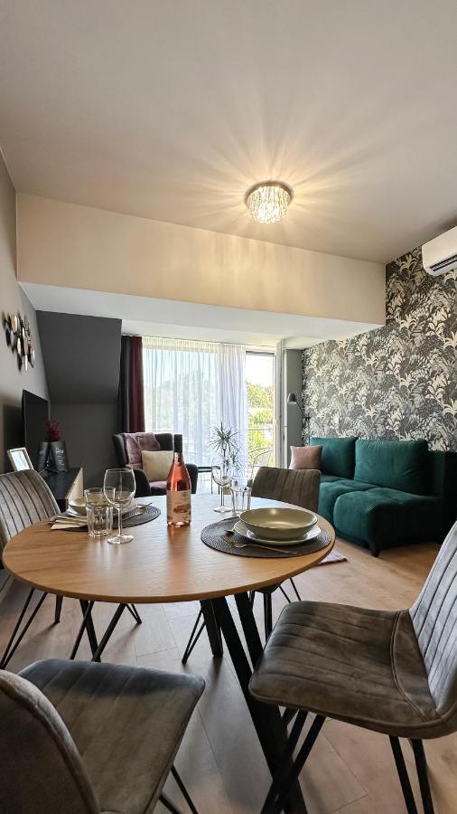 Linden Apartman 107 Glamour (Adults Only) Мошонмадьяровар Экстерьер фото